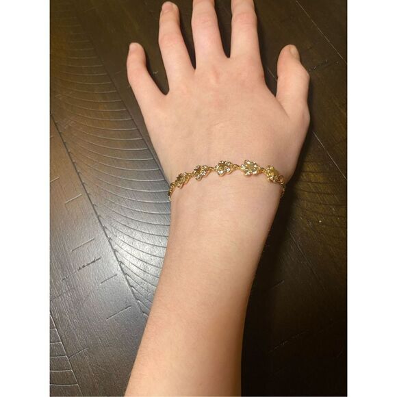 Gold Flower Adjustable Bracelet Jewelry Small - Picture 3 of 5